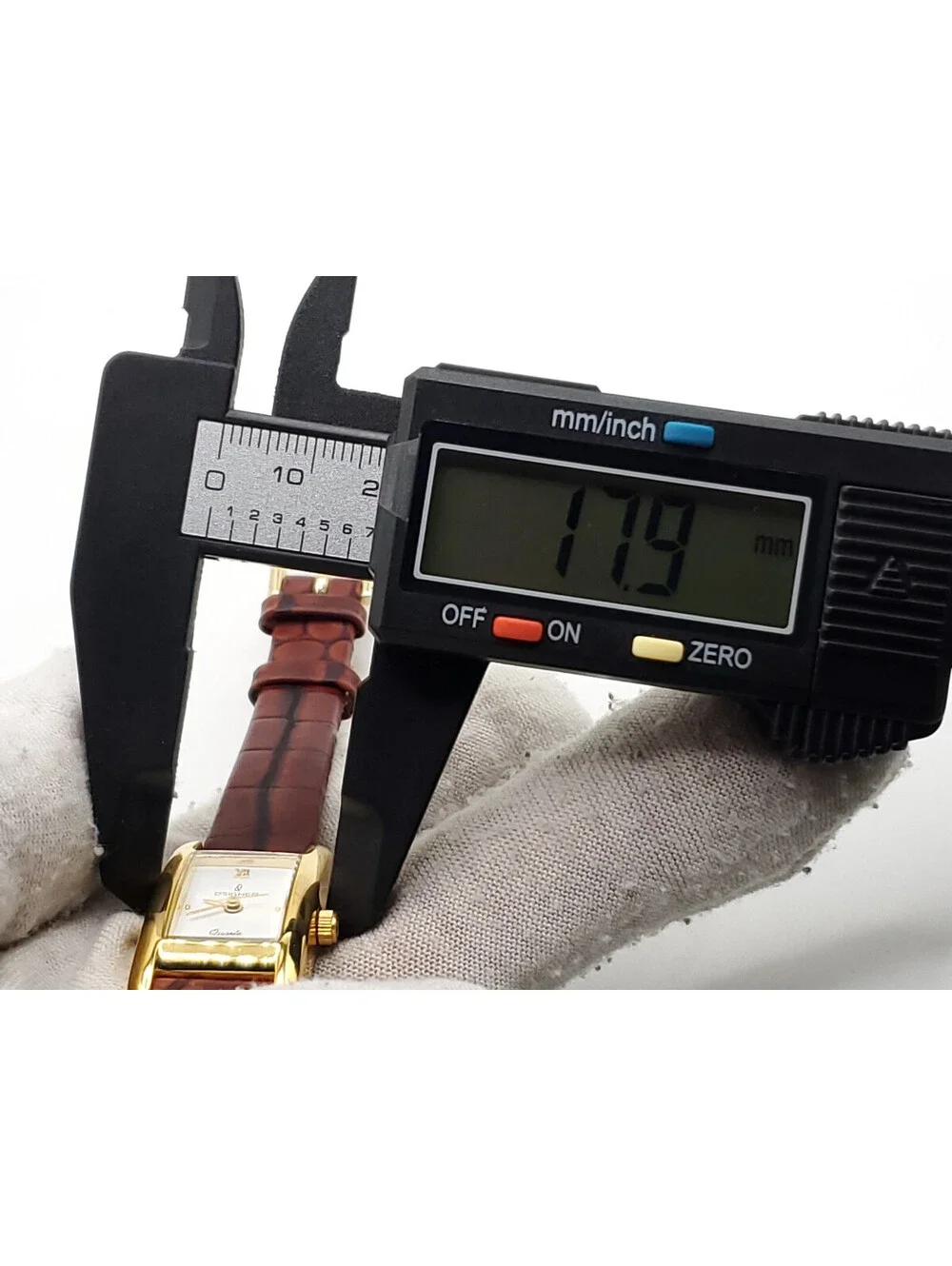 Man & Woman D'SIGNER Quartz Brown Band Watch Set New Batteries Gold Tone